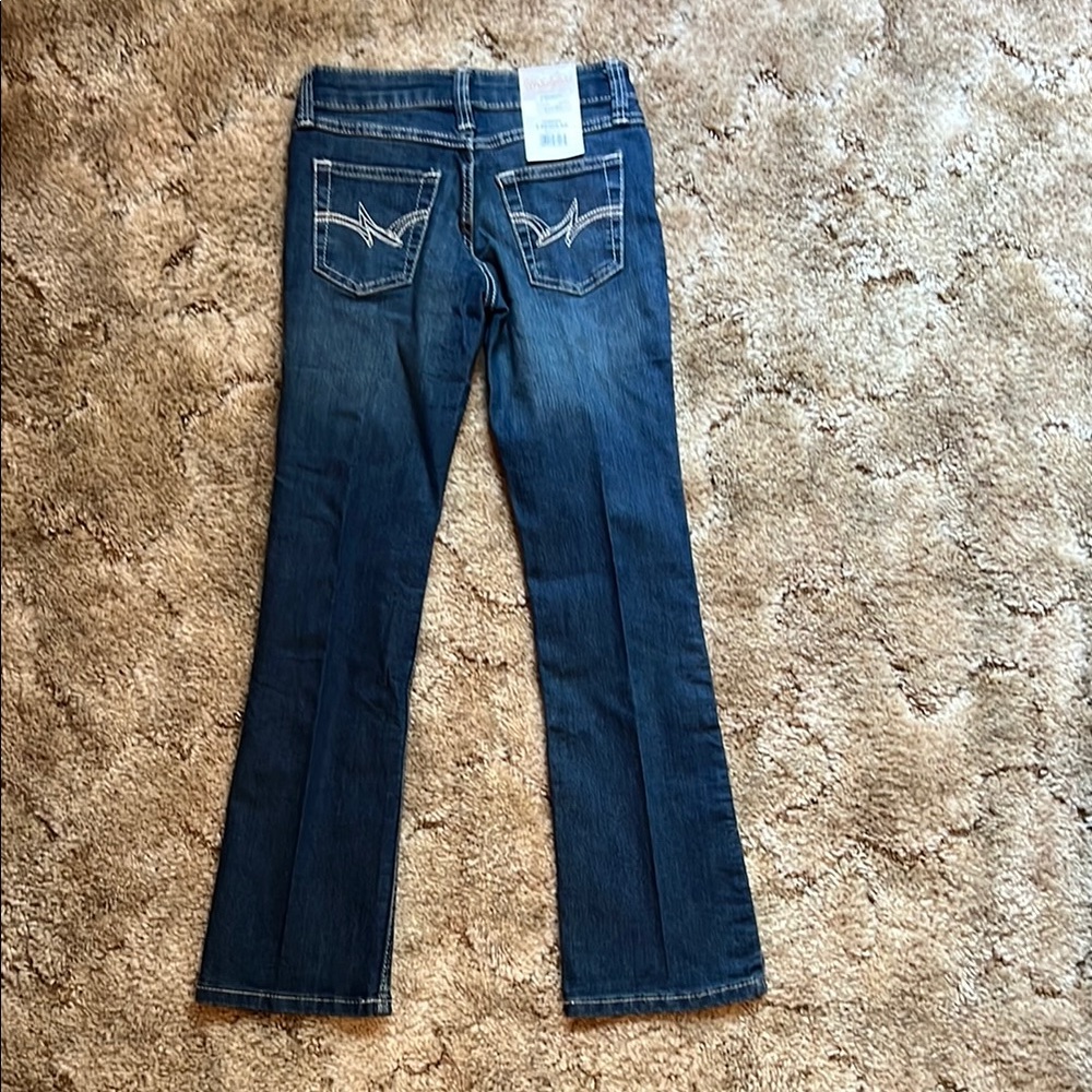 NWT girls Wrangler Jeans - Picture 3 of 5